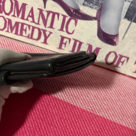 Chanel lambskin dual snap wallet - Picture 6 of 14